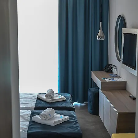 Nn Boutique Hotel Tiszaujvaros