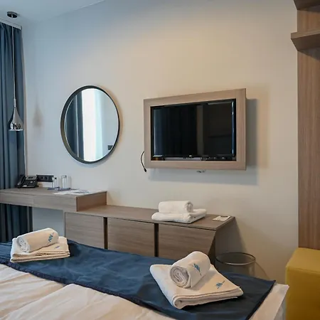 Nn Boutique 4*