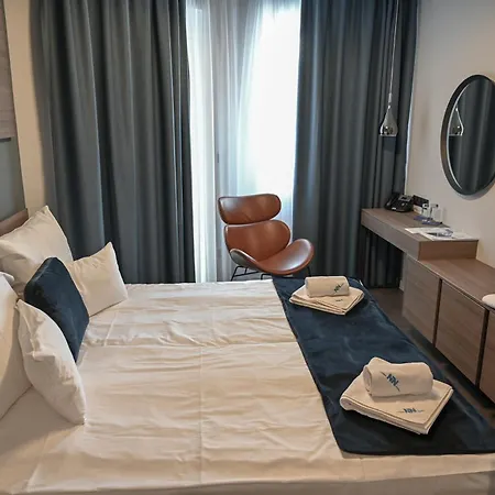 Nn Boutique 4*