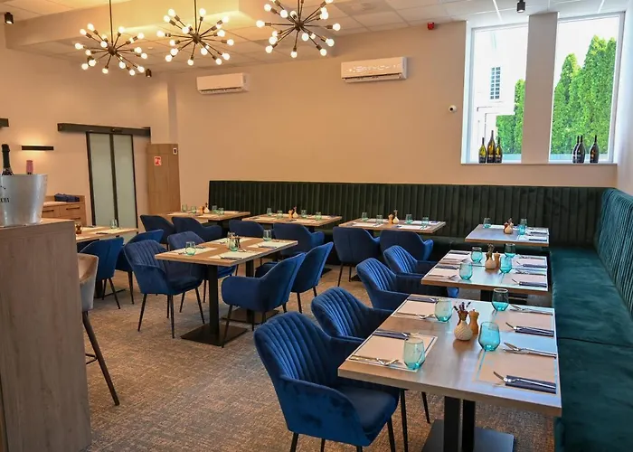 Nn Boutique Hotel**** טיסאאוורוש